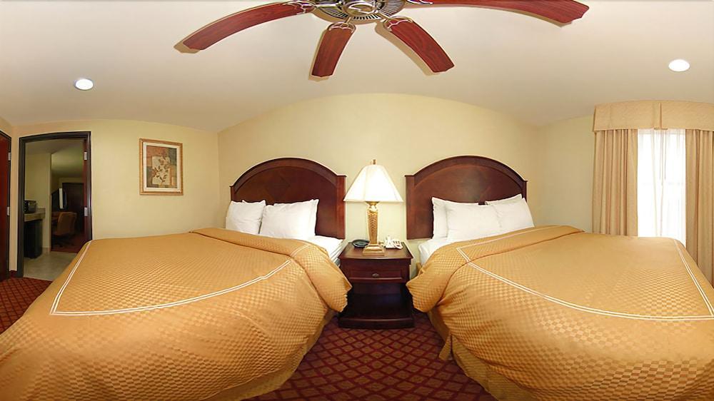 Comfort Suites Yukon - SW Oklahoma City Bagian luar foto