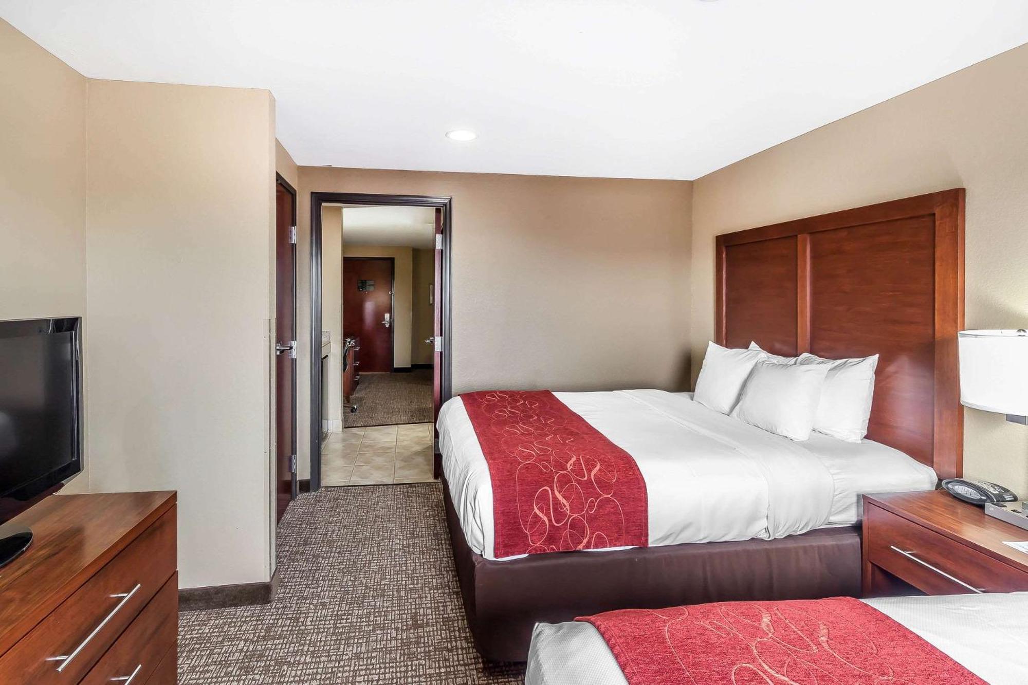 Comfort Suites Yukon - SW Oklahoma City Bagian luar foto