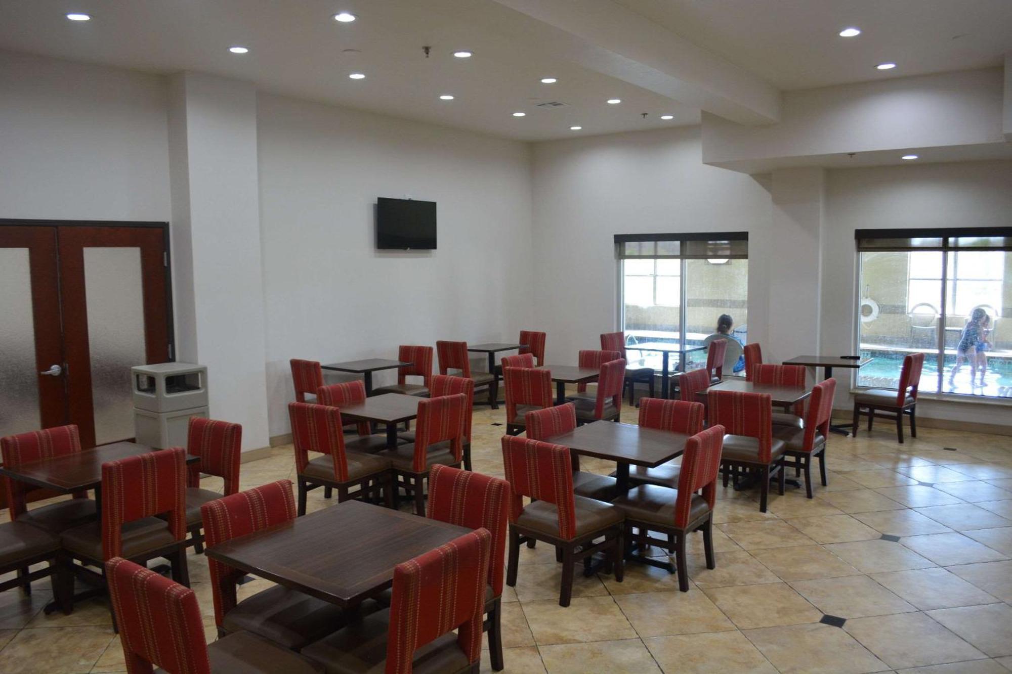 Comfort Suites Yukon - SW Oklahoma City Bagian luar foto