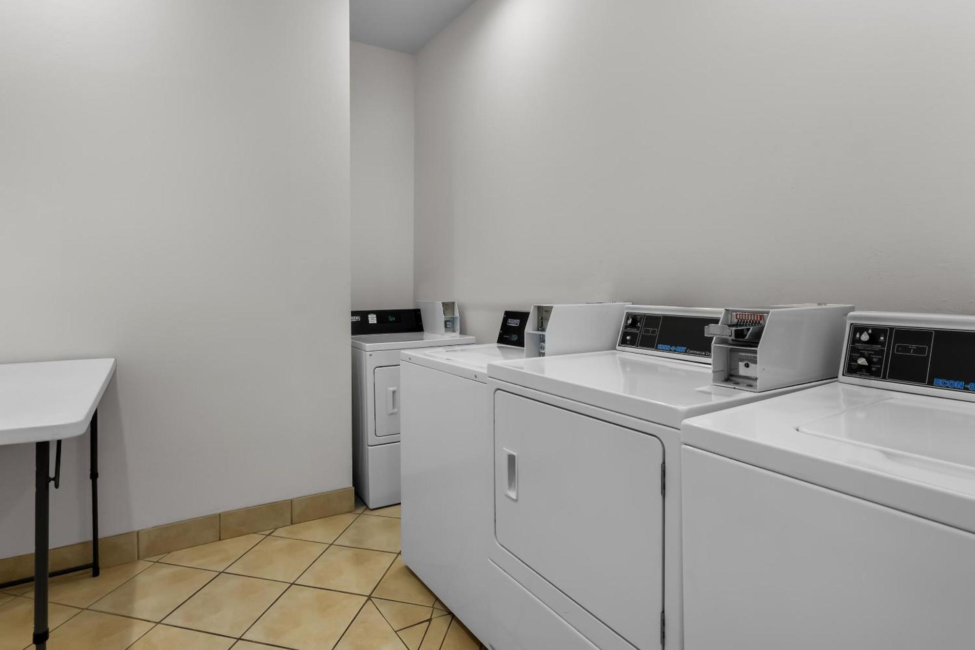 Comfort Suites Yukon - SW Oklahoma City Bagian luar foto