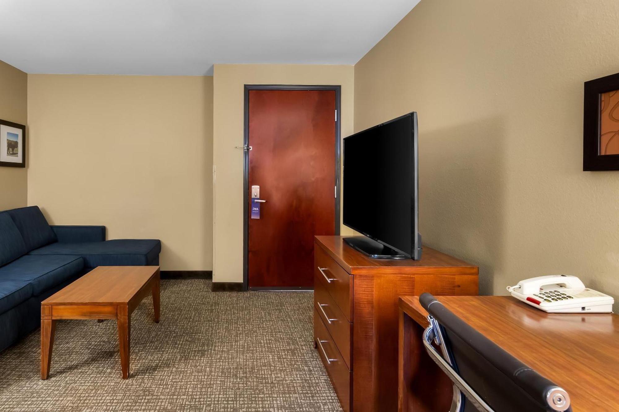 Comfort Suites Yukon - SW Oklahoma City Bagian luar foto