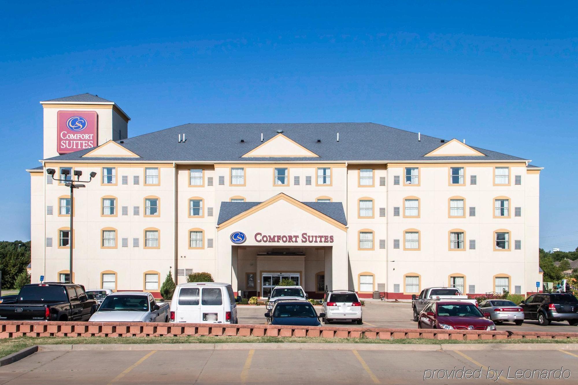 Comfort Suites Yukon - SW Oklahoma City Bagian luar foto
